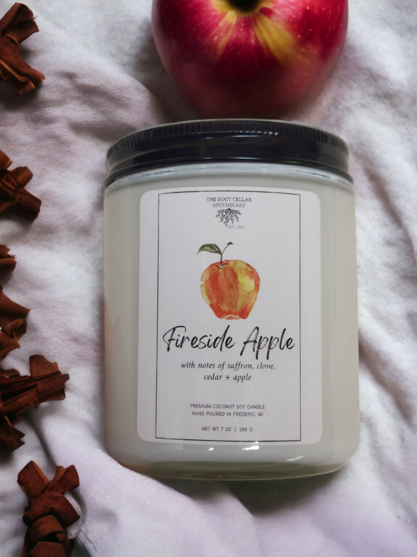 Fireside Apple 7 oz Candle